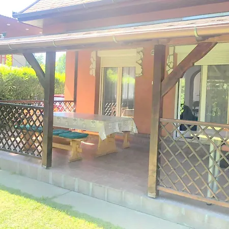 Szeplak-szive Vendeghaz * Siofok