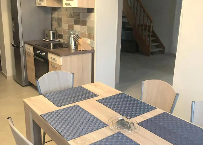 ヴィラ Szeplak-szive Vendeghaz *