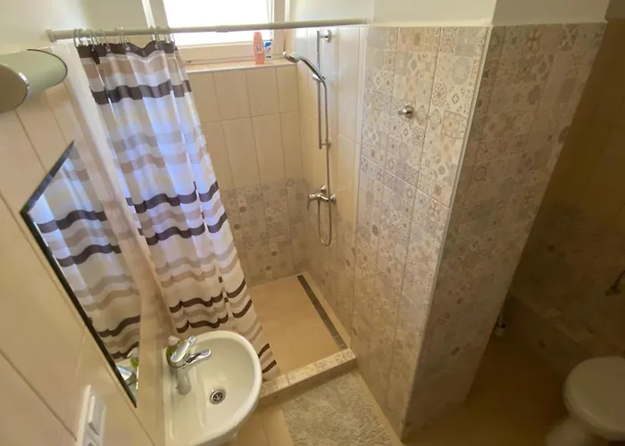 Szeplak-szive Vendeghaz シオーフォク